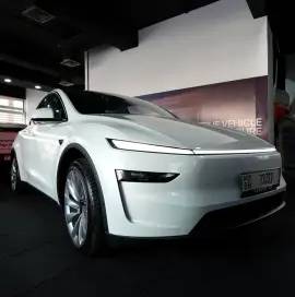 Tesla Model Y • Long Range • 2025 • Brand New
