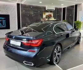 VIP INDIVIDUAL 750LI V8 || GCC || TOP RANGE || FRE