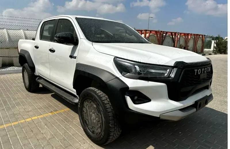 Toyota Hilux GR 2.8 only export