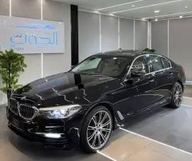 LUXURY ELITE BLACK BMW 520i  || TOP RANGE || GCC |