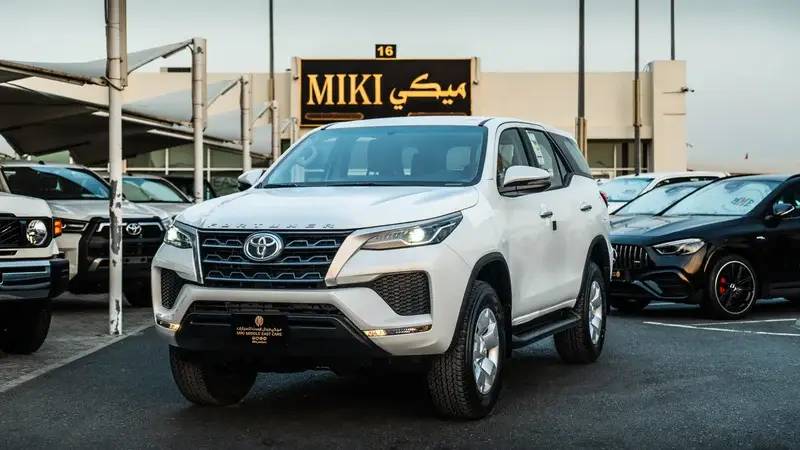Toyota Fortuner | 2.7L | V4 | Petrol | 2025