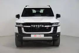 Toyota Land Cruiser GR 2023 / EMI AED 5079PM/ DEALER WARRANTY