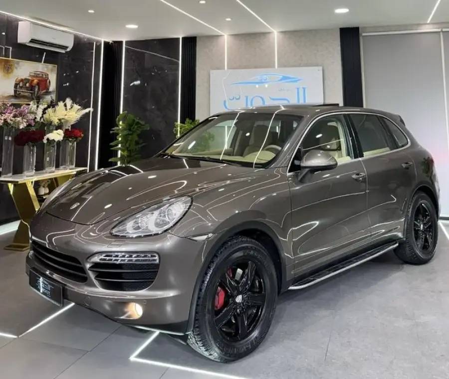 PORSCHE CAYENNE S V8 || GCC || FULL OPTIONS || FREE ACCIDENTS || NEW CONDITION