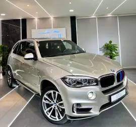 LOVELY GOLDEN BMW X5 V6 || TOP RANGE || GCC || F.S.H BMW || REAR SCREENS || 79k MILES