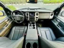 IN HOUSE FINANCE / 1,750 MONTHLY / OFF ROAD PACKAGE + LEATHER SEATS + CAMERA + 7 SEATERS / WARRANTY