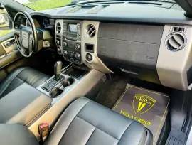 IN HOUSE FINANCE / 1,750 MONTHLY / OFF ROAD PACKAGE + LEATHER SEATS + CAMERA + 7 SEATERS / WARRANTY