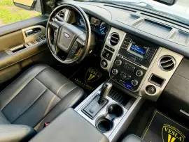 IN HOUSE FINANCE / 1,750 MONTHLY / OFF ROAD PACKAGE + LEATHER SEATS + CAMERA + 7 SEATERS / WARRANTY
