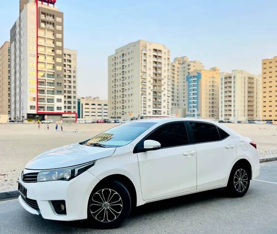 TOYOTA COROLLA 2.0 | 60th YEAR EDITION | BEIGE LEATHER | KEY START | 24.5K