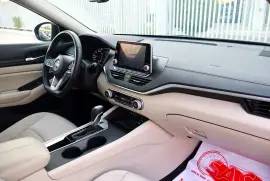 NISSAN ALTIMA SV 2021 MODEL GCC - ORIGINAL PAINT