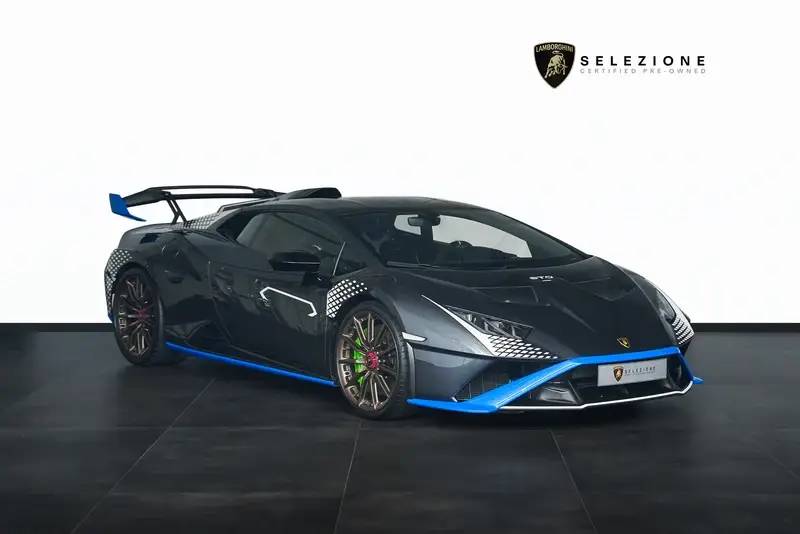 Lamborghini HURACAN STO 2023