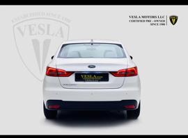 IN HOUSE FINANCE / 499 AED MONTHLY / NAVIGATION + CAMERA + CRUISE CONTROL + ALLOY WHEELS / W