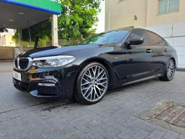 BMW 530i GCC with Mkit, with service contract, excellent condition.