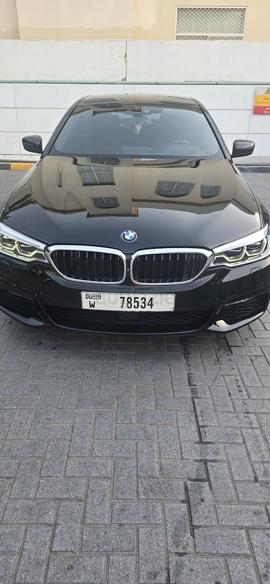 BMW 530i GCC with Mkit, with service contract, excellent condition.