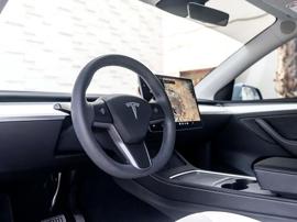 TESLA MODEL Y • LONG RANGE • FULLY LOADED • ONE OWNER • UNDER AGENCY WARRANTY