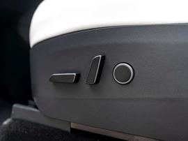 TESLA MODEL Y • LONG RANGE • FULLY LOADED • ONE OWNER • UNDER AGENCY WARRANTY