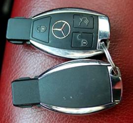 Mercedes GLC 250/4MATIC 2018, GCC original paint accident-free, in excellent condition 2457 Monthly