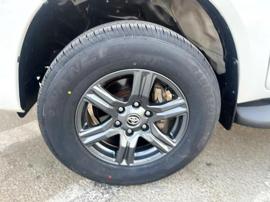TOYOTA HILUX 2021 4X4 AUTOMATIC TRANSMISSION 2.7 V4 GCC SPECS