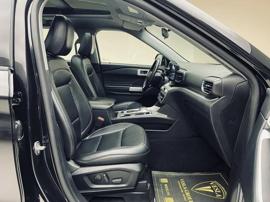 IN HOUSE FINANCE / 1,647 MONTHLY / AWD + NAVIGATION + LEATHER SEAT + SUNROOF +LANE ASSIST / WARRANTY