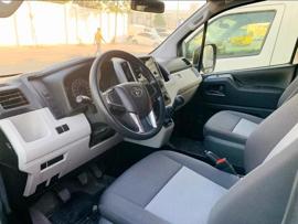 Toyota Hiace Hiroof 2022 | 13 Seater | Patrol | Excellent Condition | Only 76,500 km