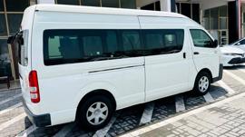 Toyota Hiace 13 seat
