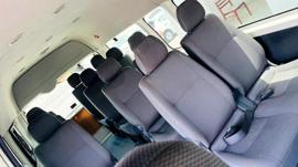 Toyota Hiace 13 seat