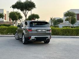 Stunning Range Rover sport HSE Low Mileage