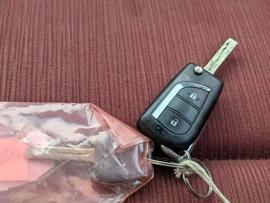 TOYOTA HILUX 2021 AUTOMATIC FULL OPTION V4 2.7L GCC ORIGINAL PAINT IN EXCELLENT CONDITION