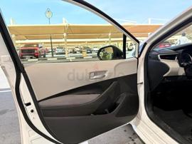 Toyota Corolla LE 2021