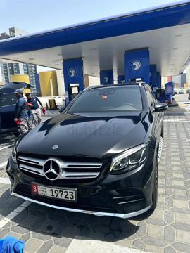 Mercedes-Benz GLC250 | Under Warranty | Full Option | GCC | 90,000 KM | Black on Black
