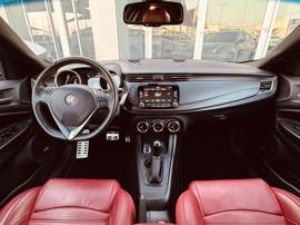 Alfa Romeo GIULIETTA 2021 GCC fully loaded Very good condition