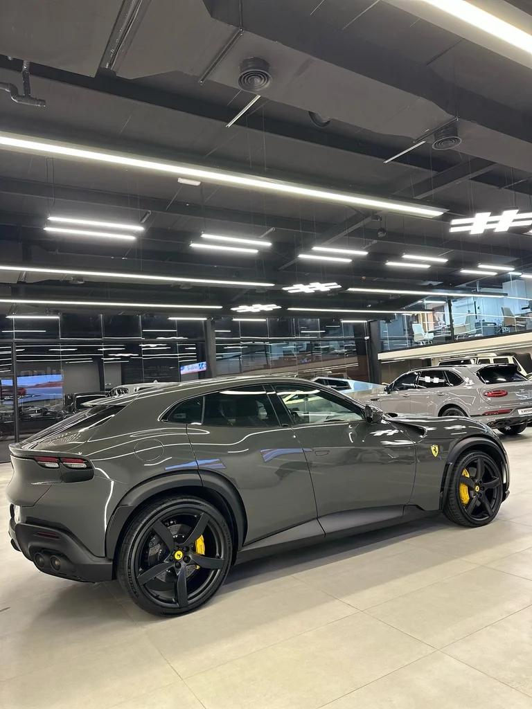 Ferrari Purosangue