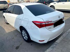 Toyota Corolla 1.6 SE 2014