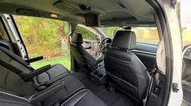 Honda odyssey elite edition 2023. V6. 3.5 cc. Low miles