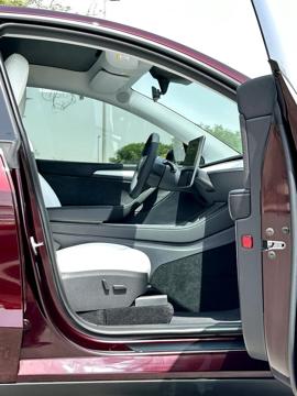 AED 2385 -/ EMI | 2023 Tesla Model Y Long Range (Dual Motor) | GCC Specs | Under Warranty