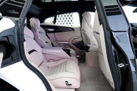 CARBON INTERIOR AND EXTERIOR - HIGH END AUDIO - PASSENGER DISPLAY - PANORAMIC ROOF -SERVICE AUG 2031
