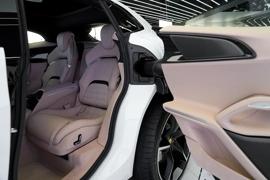 CARBON INTERIOR AND EXTERIOR - HIGH END AUDIO - PASSENGER DISPLAY - PANORAMIC ROOF -SERVICE AUG 2031