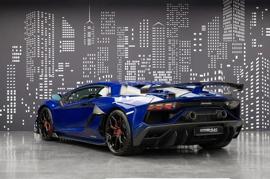 LAMBORGHINI | AVENTADOR SVJ | 1 OF 900 | GCC SPECS