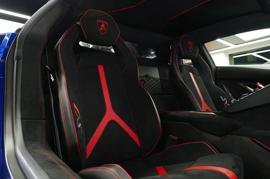 LAMBORGHINI | AVENTADOR SVJ | 1 OF 900 | GCC SPECS
