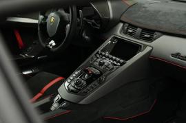 LAMBORGHINI | AVENTADOR SVJ | 1 OF 900 | GCC SPECS