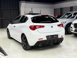 AED 541/M | Alfa Romeo Giulietta Veloce | 1 Owner | Full Option | GCC Spec - No Accidents