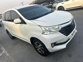 Toyota Avanza 2019 white color GCC calen car