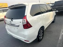 Toyota Avanza 2019 white color GCC calen car