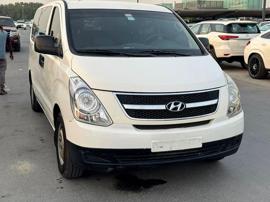 Hyundai H1 2016 white color GCc calen car