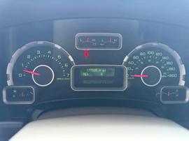 Ford expedition XL fuel GCC spec