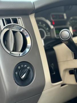 Ford expedition XL fuel GCC spec