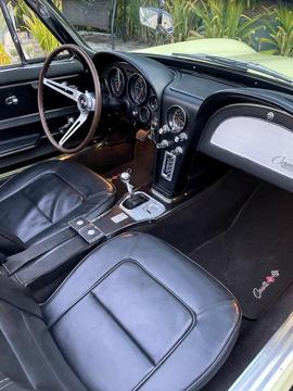CHEVROLET CORVETTE STINGRAY C2