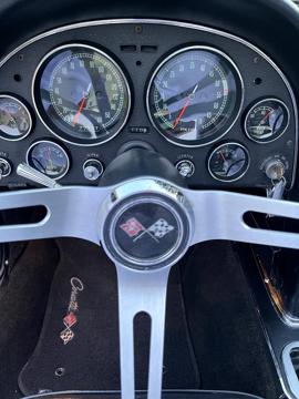CHEVROLET CORVETTE STINGRAY C2