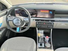 HYUNDAI TUCSON 4*2 2.0L MODEL 2025 GCC SPECIFICATION NEW SHAPE (EXPORT ONLY)