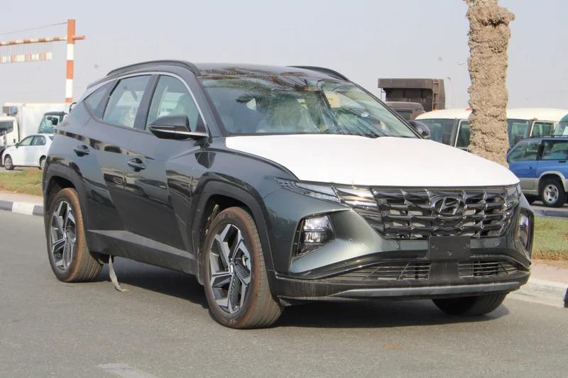 HYUNDAI TUCSON 2.5L PETROL AWD ROYAL FULL OPTION AUTO