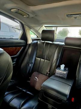 A perfect (best price) jaguar XJ 2015, GCC , (Photos litterly speak)